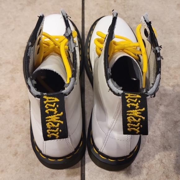 Dr. Martens AirWair Combat Boots - White with Yellow Laces - Size 5 - Picture 5 of 11